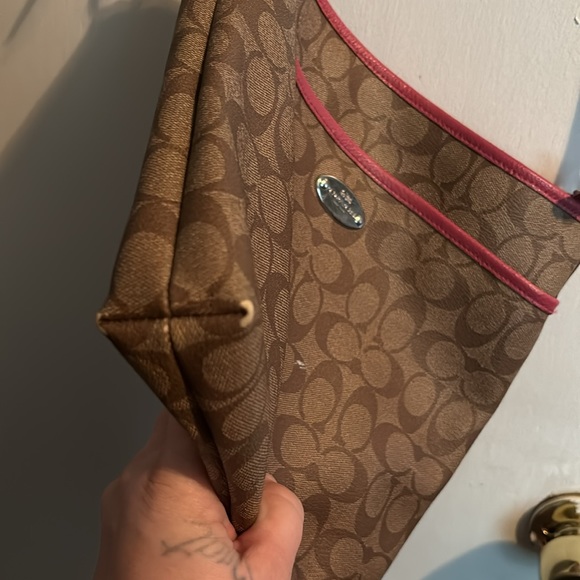 Coach purse - Picture 6 of 8